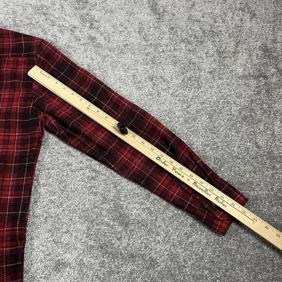 Tailor Byrd Shirt Mens Small Sweatershirt Flannel Button Up Plaid Pocket Red NWT - Picture 15 of 16